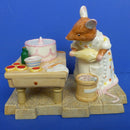 Royal Doulton Brambly Hedge Figurine - Mrs Toadfl Decorates a Cake DBH52