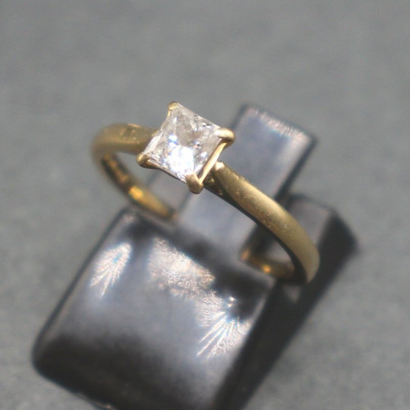 18ct-gold-diamond-solitaire-25b036b
