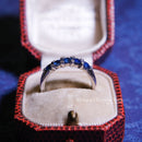 18ct White Gold Sapphire & Diamond-set Claws Ring Size L