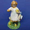 Royal Doulton Child Figurine - Feeding Time HN3373