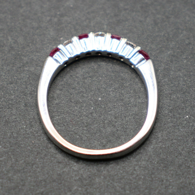 18ct-white-gold-ruby-and-diamond-25b040c
