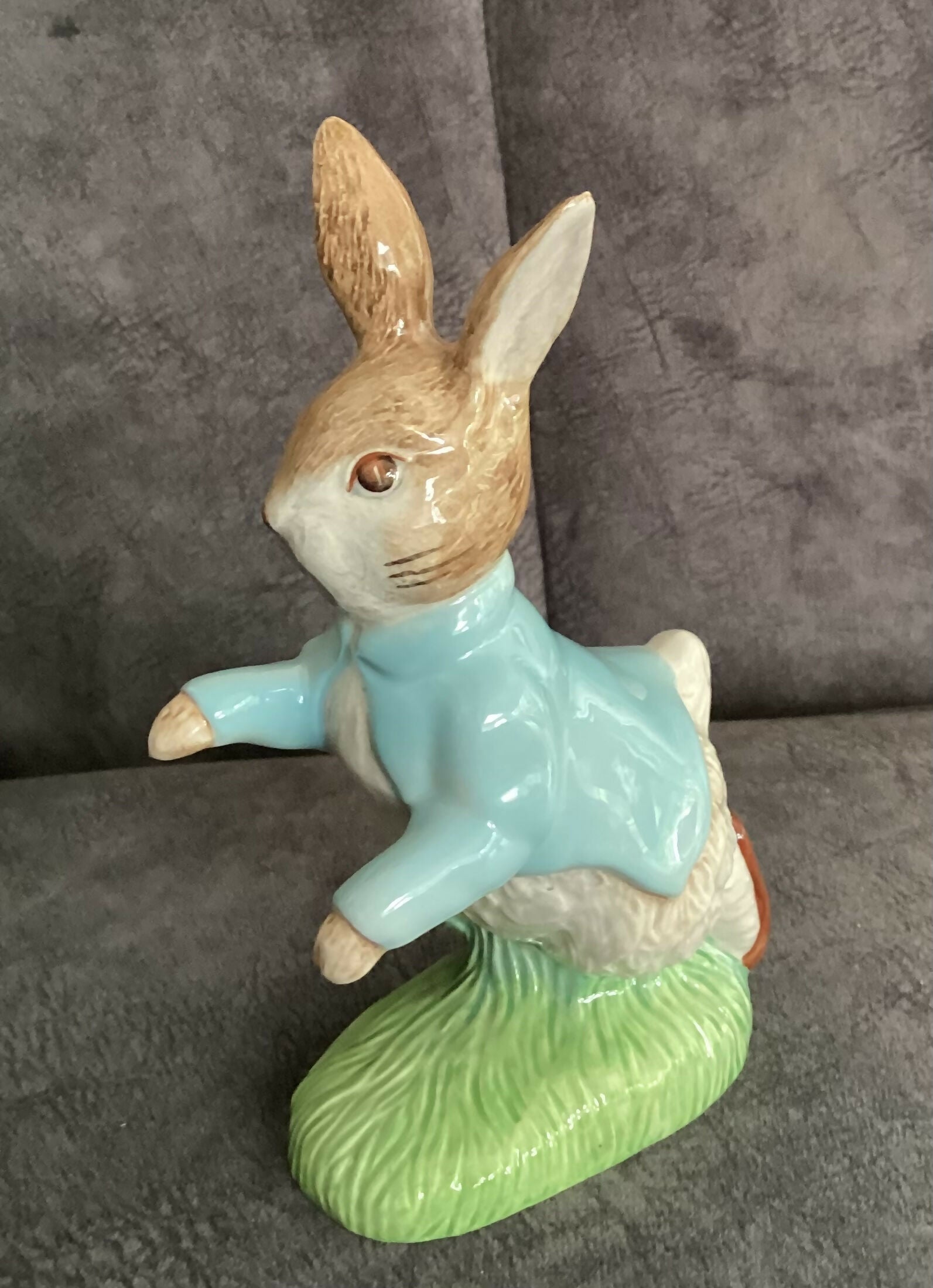 Beswick Peter Rabbit Figure Beswick large Beatrix Potter Figurine Besw