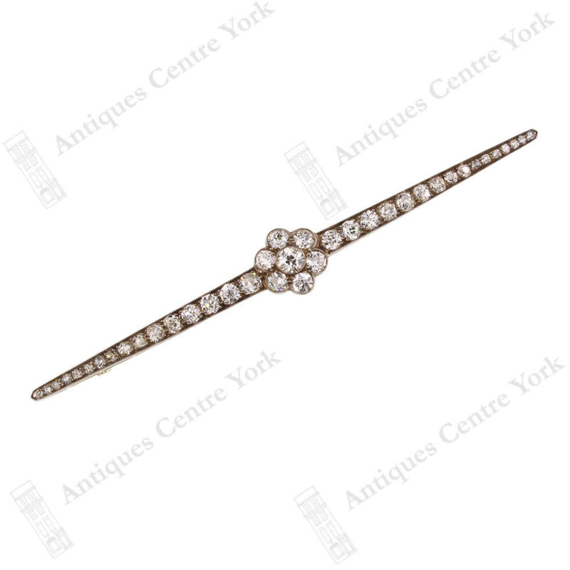 Edwardian 18ct Diamond Flower Bar Brooch
