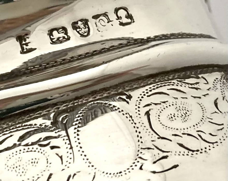 Georgian, George III, silver tea service. London 1811 Duncan Urquhart & Napthali Hart. 32 troy ounces.