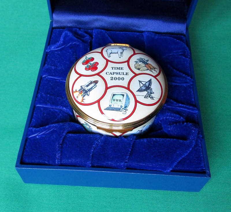 Halcyon Days Limited Edition Time Capsule 2000 Enamel Gift Box No. 628