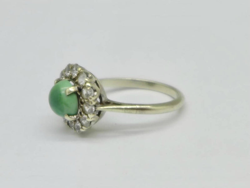 Hallmarked 9ct White Gold Malachite Cabochon & Winter Spinal Ring - Size N