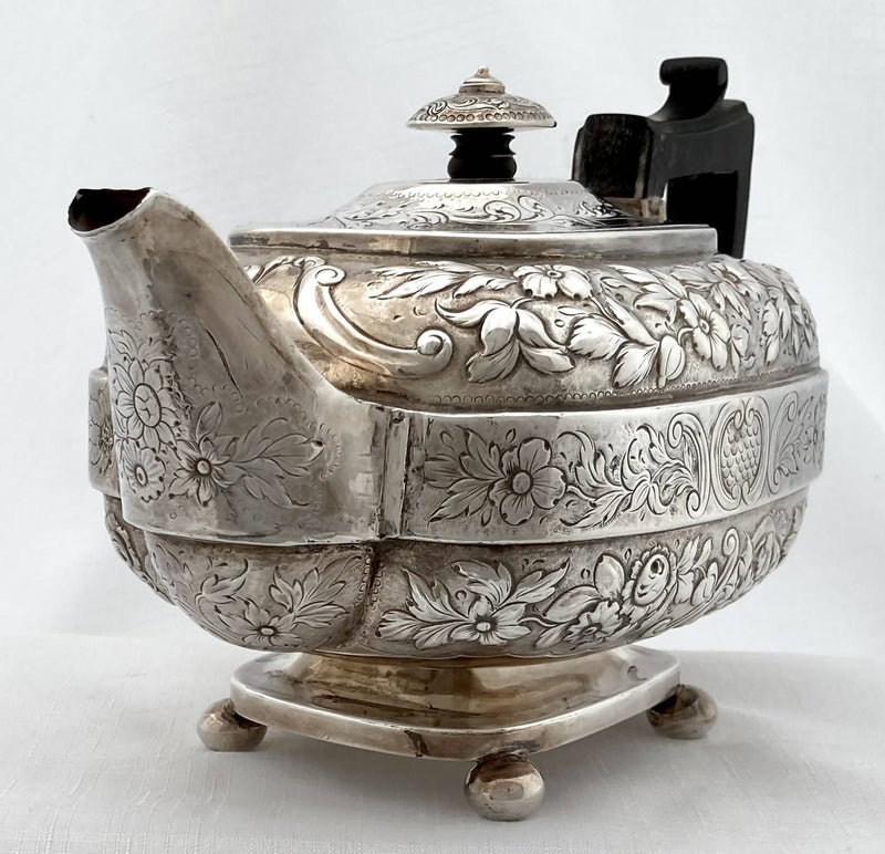 Georgian, George III, Silver Teapot. York 1812, Robert Cattle & James Barber. 22 troy ounces.
