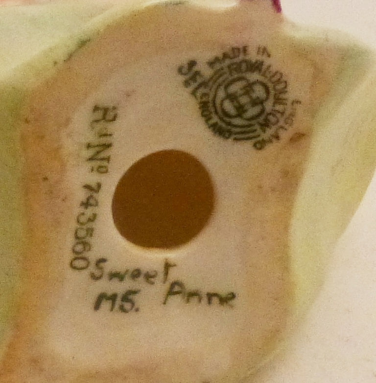 Royal Doulton Figurine - Sweet Anne M5