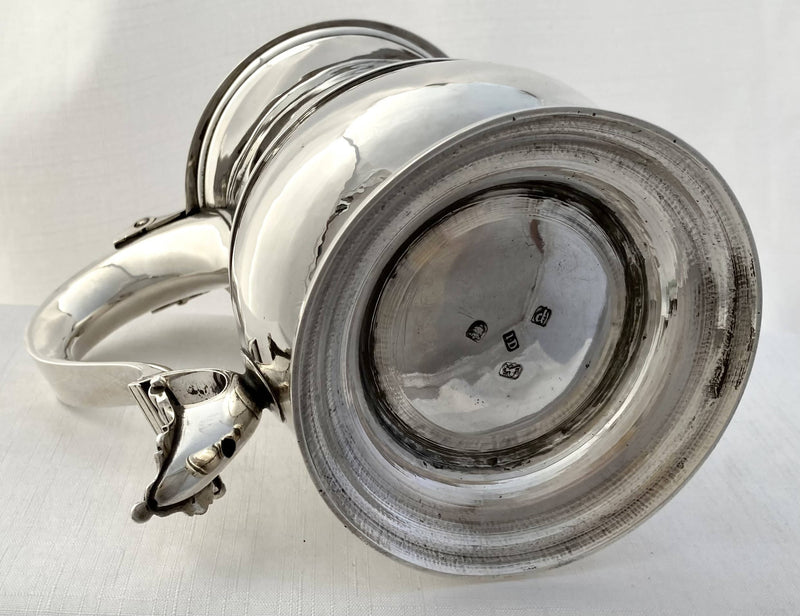Georgian, George III, Silver Lidded Quart Tankard. London 1770 John Delmester. 30 troy ounces.