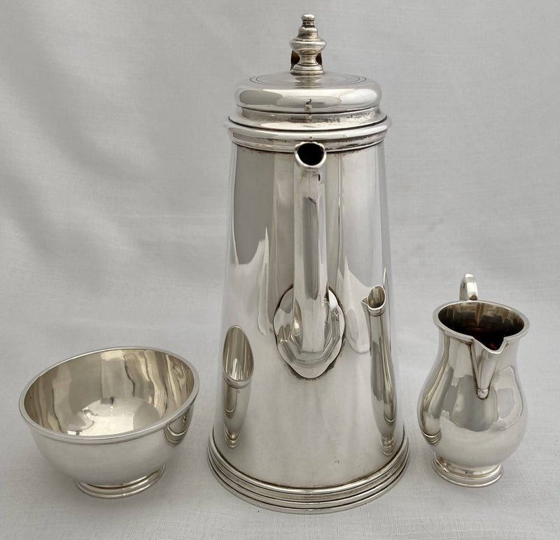 Elizabeth II, Asprey Silver Coffee Service. London1993/94 Asprey plc. 39 troy ounces.