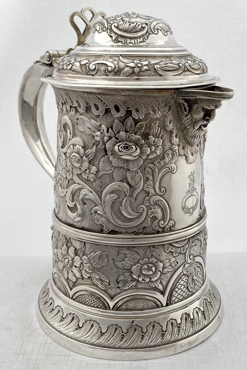 Georgian, George III, Silver Mask Head Tankard Jug. London 1772 Thomas Wallis I. 26.5 troy ounces.