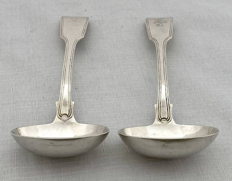 George IV Pair of Double Struck Thread Pattern Silver Sauce Ladles. London 1827 Josiah Piercy I. 4.9 troy ounces.