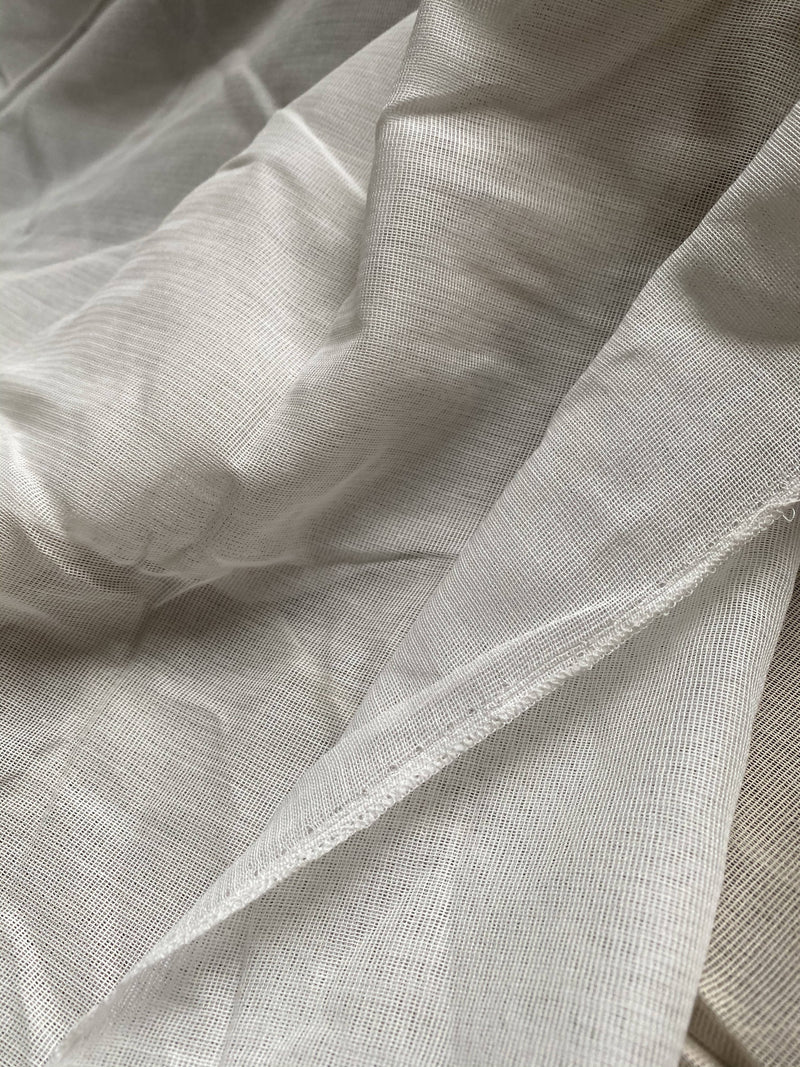 Beautiful plain Cotton cream cotton madras lace to finish 115/180cms