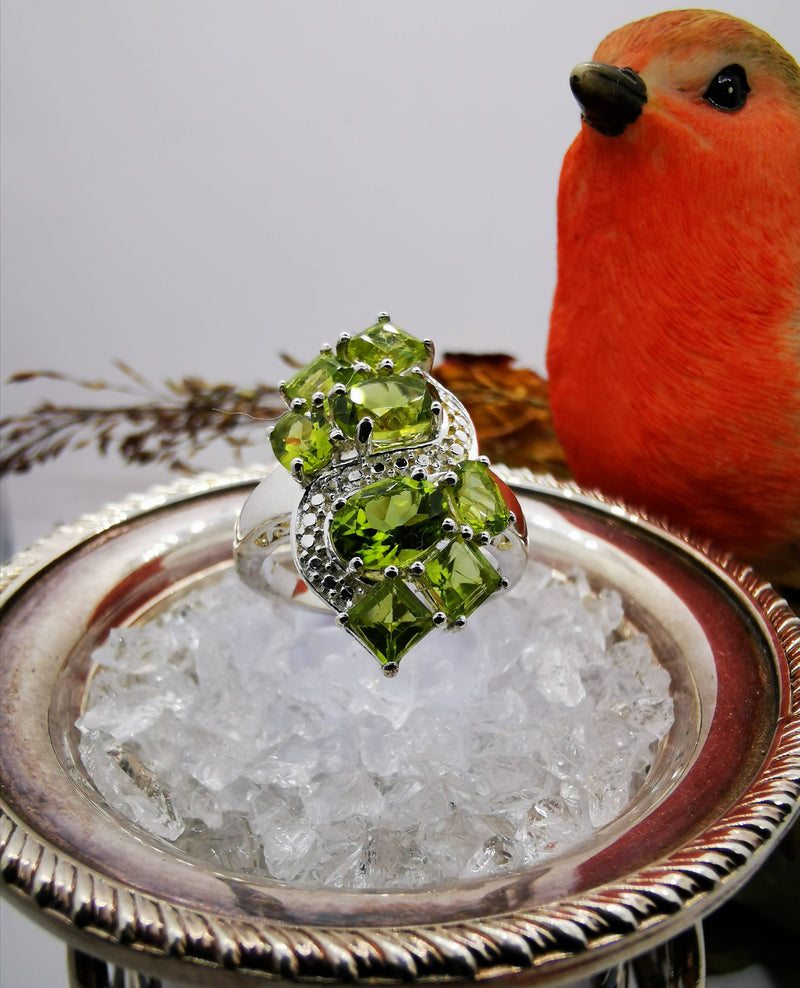 New Peridot 925 Sterling Silver Ring with Platinum Overlay Ring (Size N/O)
