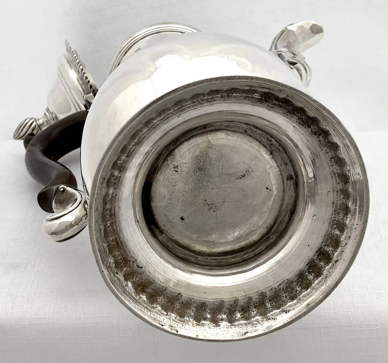 Georgian, George III, Silver Coffee Pot. London 1772 Francis Crump. 27.2 troy ounces.
