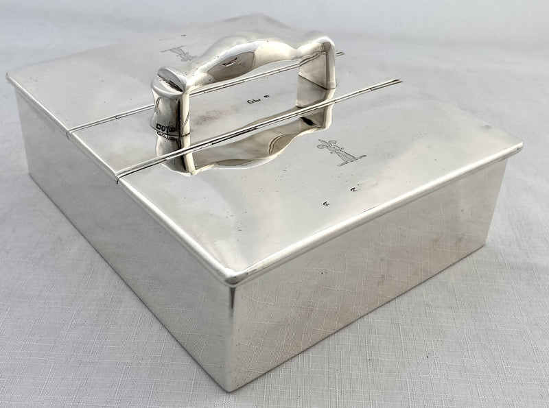 Victorian Silver Desk Cigar Box, Crested for Aynscomb. London 1897 Joseph Braham.