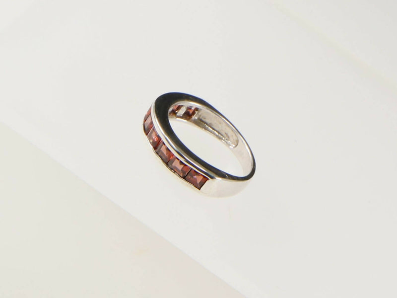 Vintage Sterling Silver & Garnet Band Ring