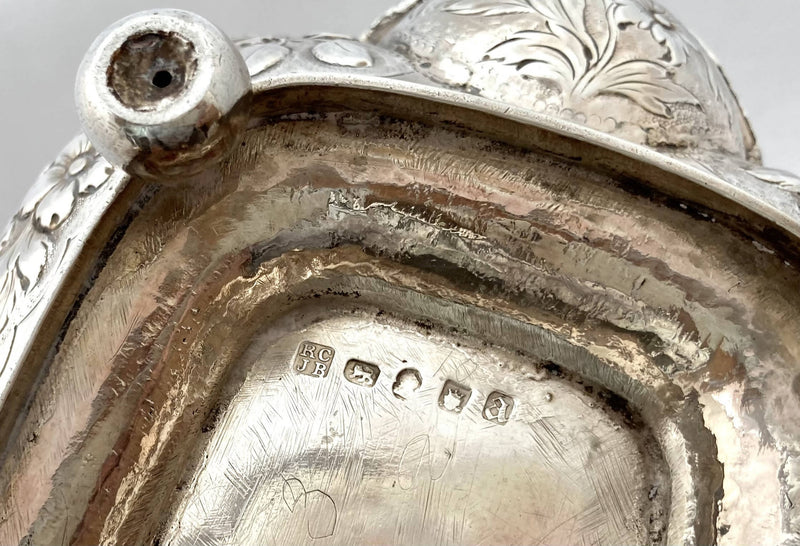 Georgian, George III, Silver Teapot. York 1812, Robert Cattle & James Barber. 22 troy ounces.