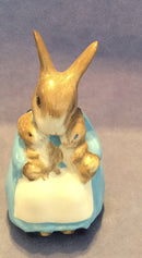 Royal Albert Mrs Rabbit and Bunnies figure Beatrix Potter Rabbit Figurine BP6