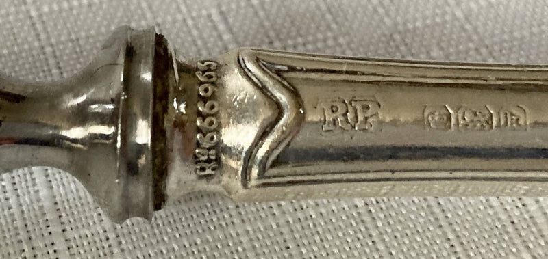 George V Cased Set of Six Silver Hafted Pastry Knives & Forks. Sheffield 1927 Robert Pringle & Sons.