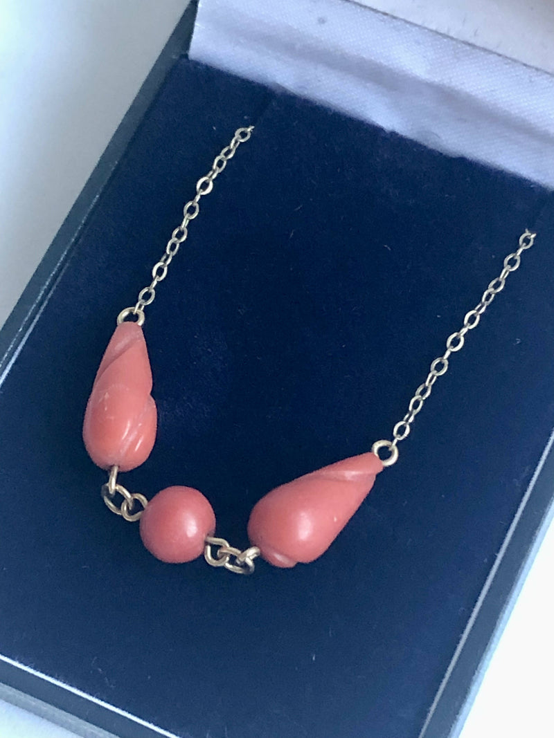 Edwardian Circa 1900 Hallmarked 9ct Yellow Gold Triple Coral Choker Necklace