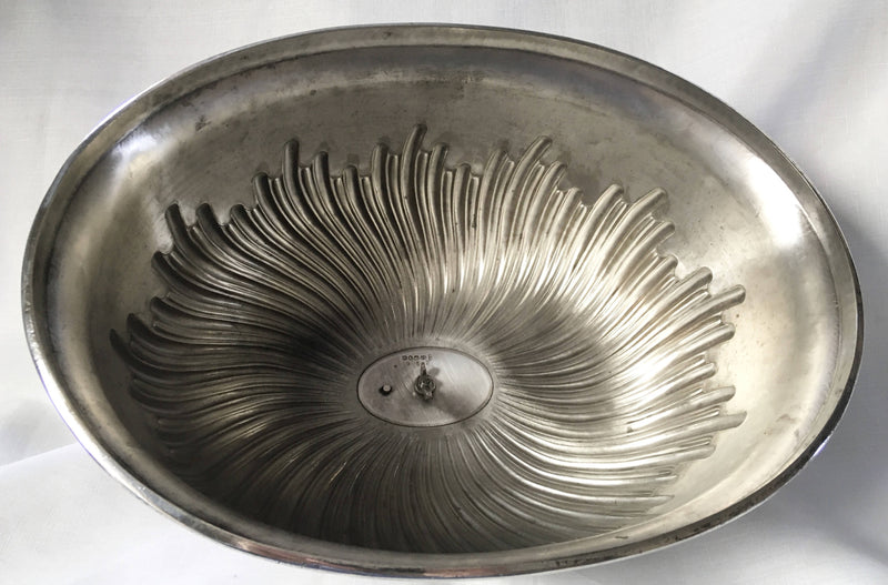 Mid Victorian silver plated meat dome. Boardman & Glossop, Sheffield, circa 1861 - 1877.
