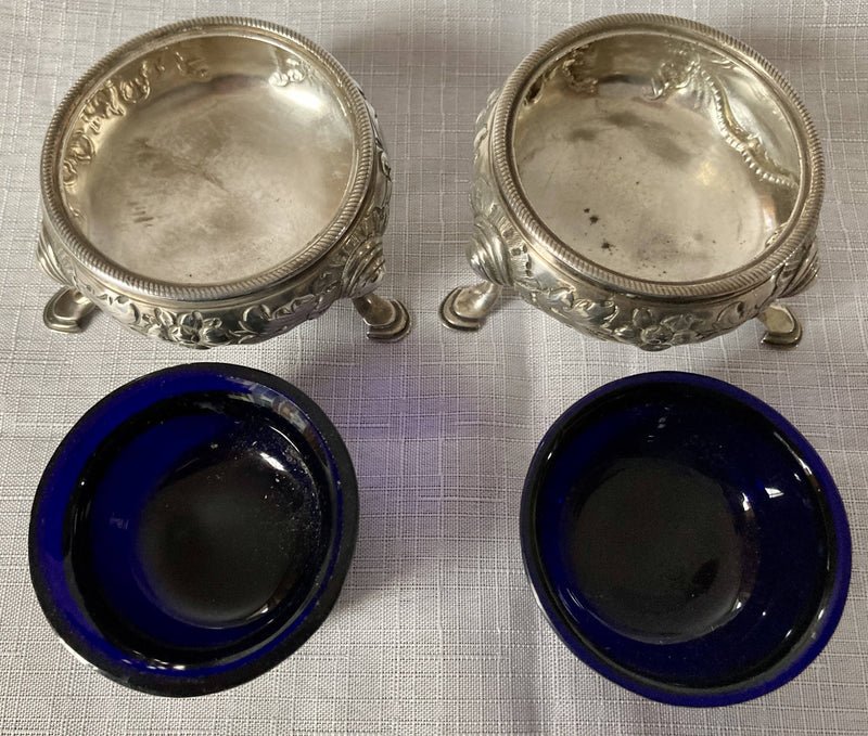 Georgian, George II, Pair of Silver Cauldron Salts with Liners. London 1759. 3.8 troy ounces.