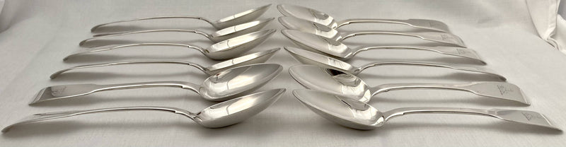 Georgian, George IV, Set of Twelve Crested Irish Silver Tablespoons. Dublin 1825-28 William Cummins. 30 troy ounces.