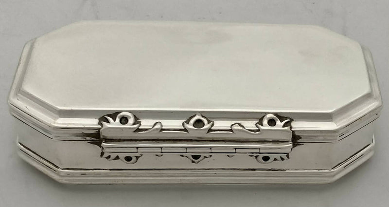 George V Silver Casket. London 1912 Robert Frederick Fox. 7.4 troy ounces.