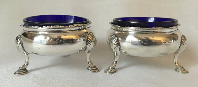Georgian, early George III, pair of silver salts. London 1764 IS & AN. 3.4 troy ounces.