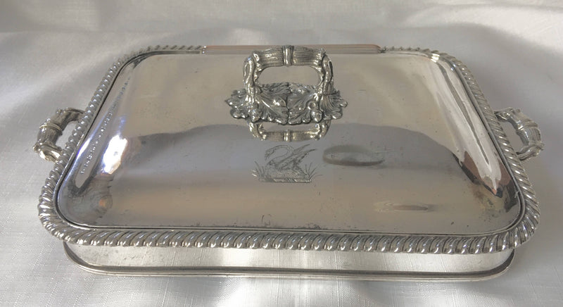 Georgian, Old Sheffield Plate, warming entree dish or bain marie. Circa 1820 - 1830.