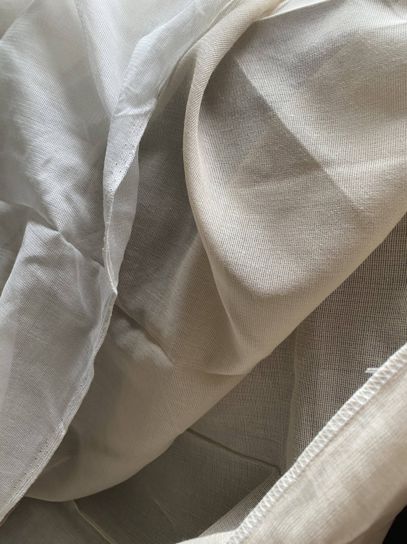 Beautiful plain Cotton cream cotton madras lace to finish 115/180cms