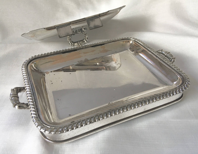 Georgian, Old Sheffield Plate, warming entree dish or bain marie. Circa 1820 - 1830.