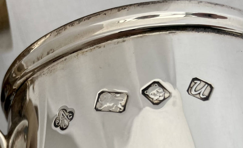 Elizabeth II, Asprey Silver Coffee Service. London1993/94 Asprey plc. 39 troy ounces.