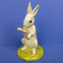 Royal Doulton Winnie The Pooh Figurine - Winnie The Pooh Reads The Plan WP23 - (Boxed)