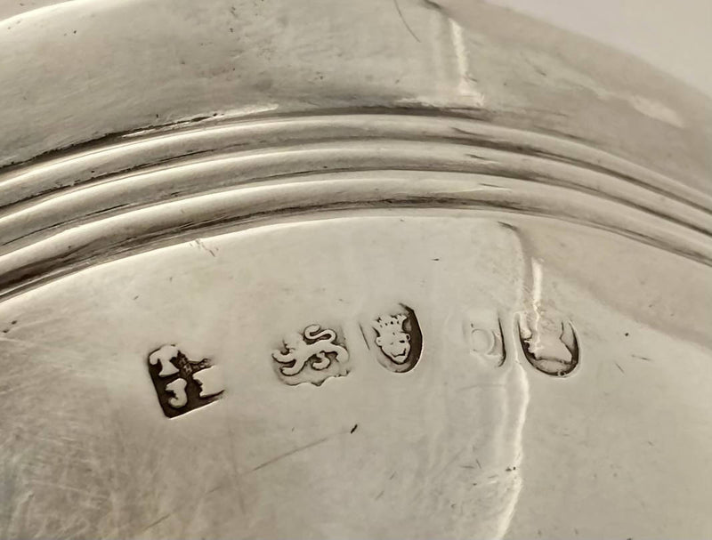 Georgian, George III, Silver Tea Set. London 1817/20 Thomas Wallace II & Jonathan Hayne. 36.9 troy ounces.