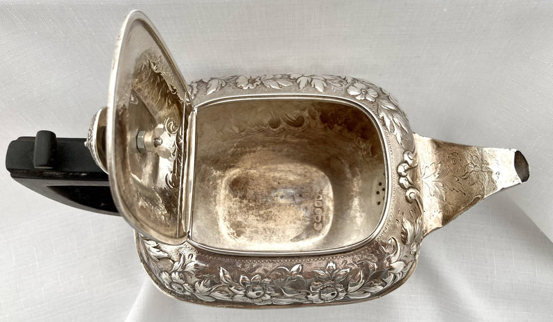 Georgian, George III, Silver Teapot. York 1812, Robert Cattle & James Barber. 22 troy ounces.