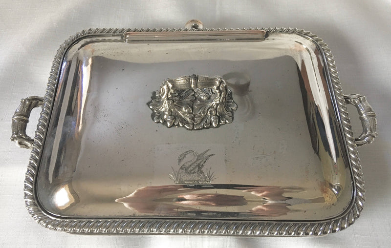Georgian, Old Sheffield Plate, warming entree dish or bain marie. Circa 1820 - 1830.