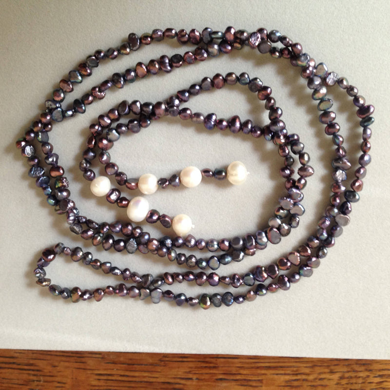 Freshwater cultured pearl lariat style necklace