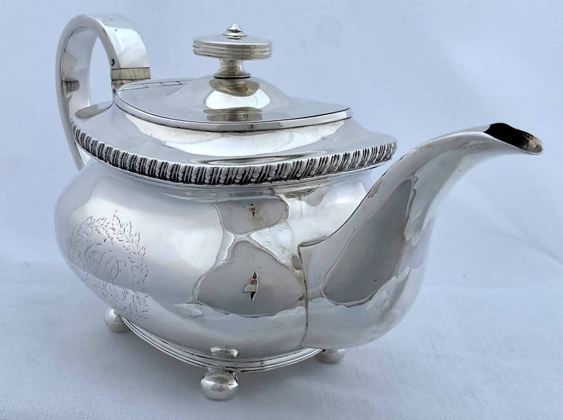 Georgian, George IV, Silver Teapot. Newcastle 1830 Thomas Wheatley. 17.5 troy ounces.