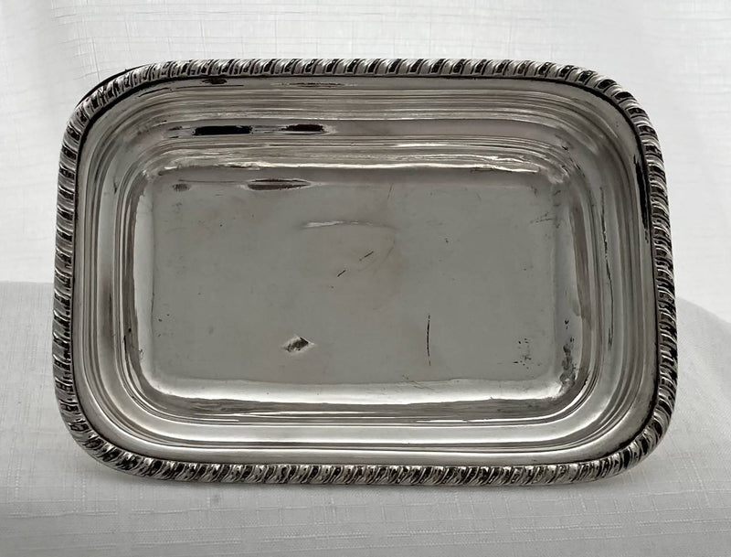 Georgian Old Sheffield Plate Sauce Tureen & Cover, circa 1810 - 1830.