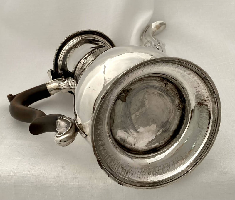 Georgian, George III, Silver Coffee Pot. London 1761 William Shaw II. 26 troy ounces.