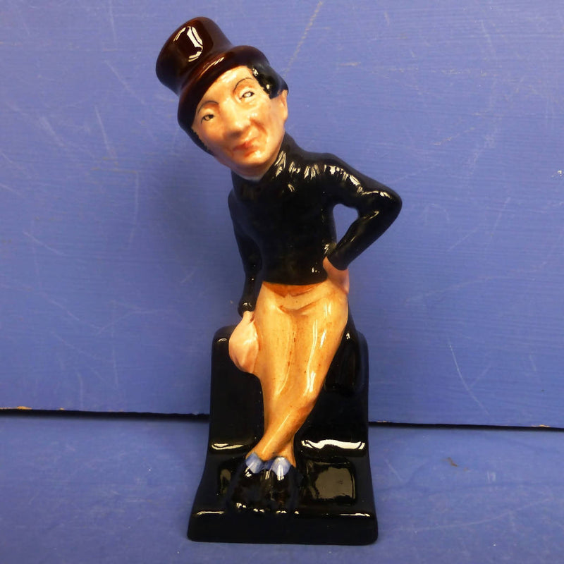 Royal Doulton Dickens Figurine - Jingle M50