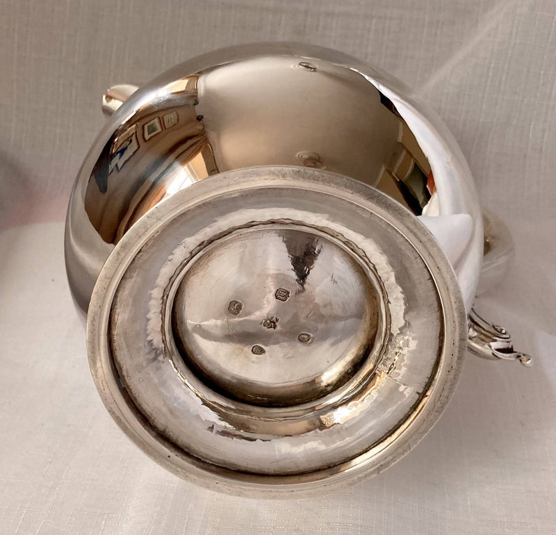 William IV Silver Jug. London 1835 Joseph Angell I & John Angell I. 25 troy ounces.