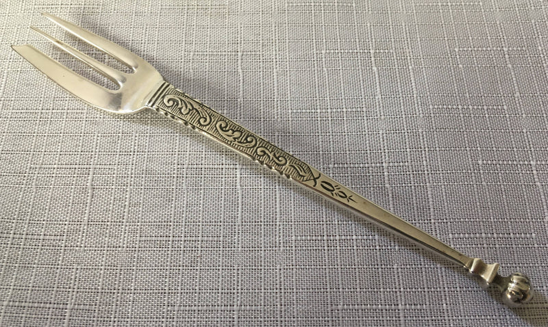 Cased set of twelve Dutch silver cake / pastry forks. M. Bijkamp of Steenwijk. 4.4 troy ounces.