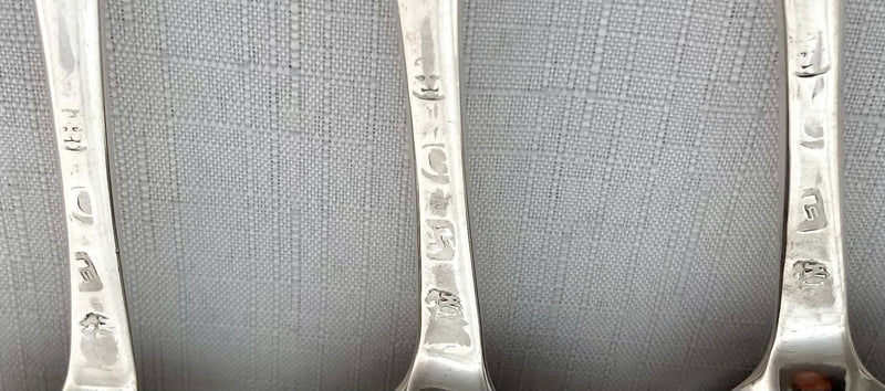 Georgian, George I, Set of Six Hanoverian Pattern Tablespoons. London 1722 James Morson. 12.9 troy ounces.