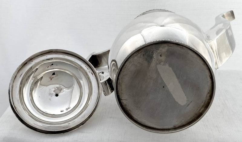 Georgian, George III, Silver Coffee Pot. London 1817 Charles Fox I. 20 troy ounces.
