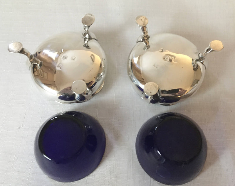 Georgian, early George III, pair of silver salts. London 1764 IS & AN. 3.4 troy ounces.