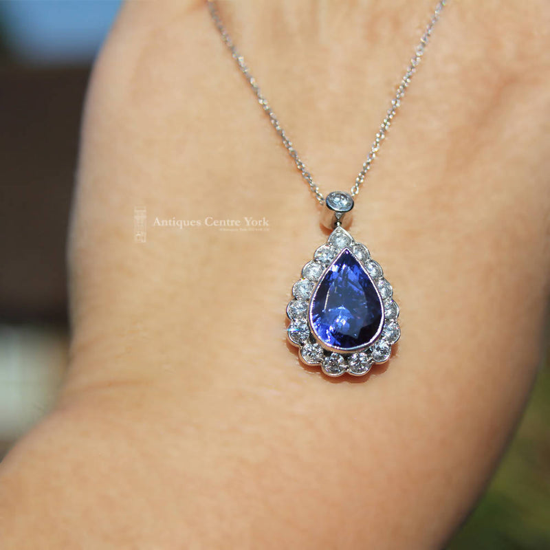 Stunning Handmade 18ct White Gold Tanzanite & Diamond Pendant
